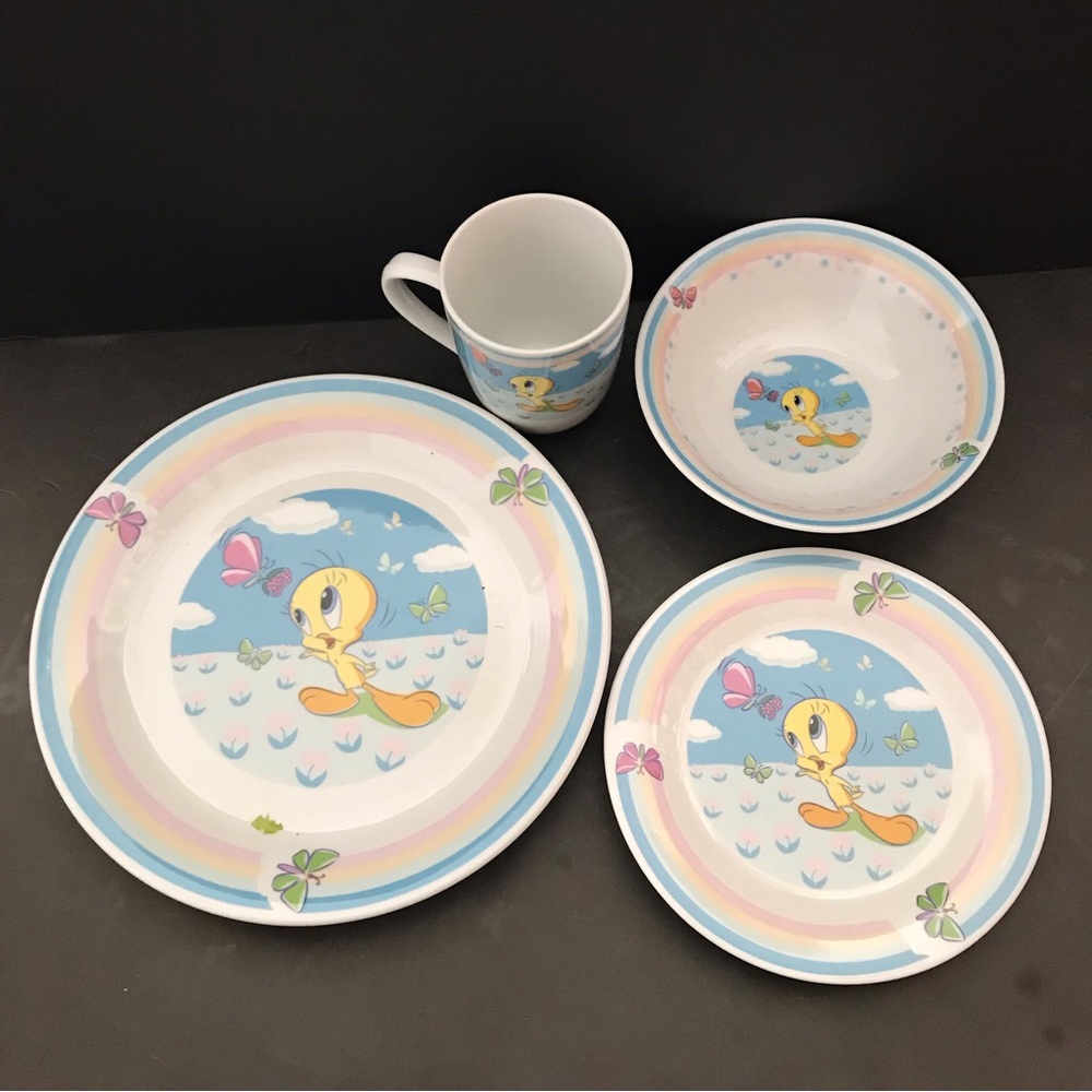 Looney-Tunes Tweety Bird 4-pc dinnerware set